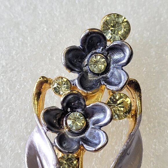 Lilac Flower Brooch Pin - Picture 2 of 9